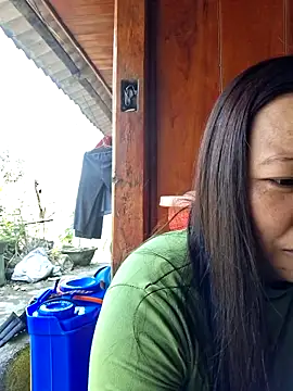 Snapshot of miomio-12 chatting on 03-01-26, 04:47 miomio-12 online show from 03-01-26, 04:47