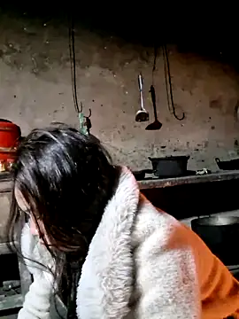 Snapshot of miomio-12 chatting on 03-05-26, 11:23 miomio-12 online show from 03-05-26, 11:23