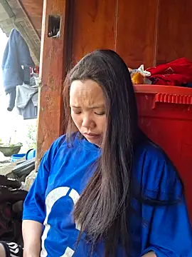 Snapshot of miomio-12 chatting on 04-04-26, 05:16 miomio-12 online show from 04-04-26, 05:16