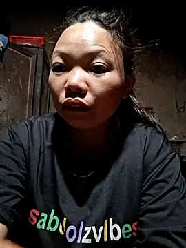 Snapshot of miomio-12 chatting on 04-09-26, 10:37 miomio-12 online show from 04-09-26, 10:37