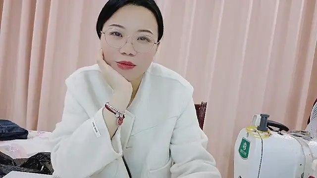 CCOO520 online show from 11-04-25, 02:05