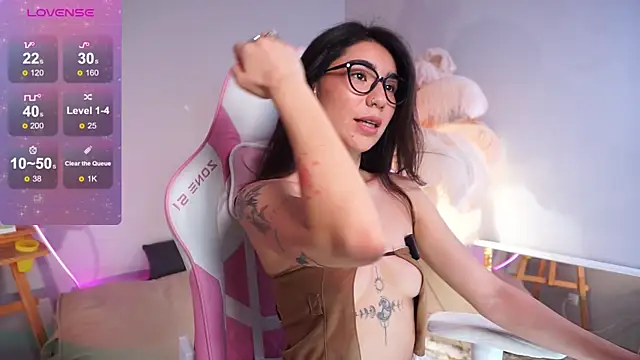 YokoKoko  online show from 11-22-25, 05:50