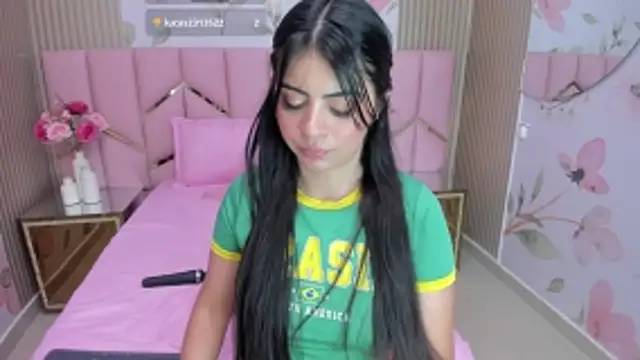 Laia 18 online show from 11-15-25, 01:36