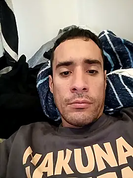 Snapshot of miguevice chatting on 10-12-25, 06:07 miguevice online show from 10-12-25, 06:07