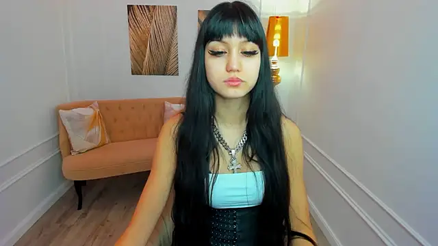 Snapshot of TiffanyYounge chatting on 02-04-26, 12:11 TiffanyYounge online show from 02-04-26, 12:11