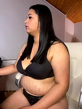 Emmi boobs online show from 10-11-25, 03:28