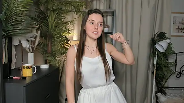 ThelmaJusto online show from 10-27-25, 03:49