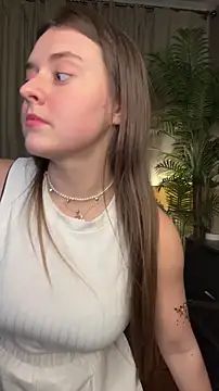 ThelmaJusto online show from 03-09-26, 04:11