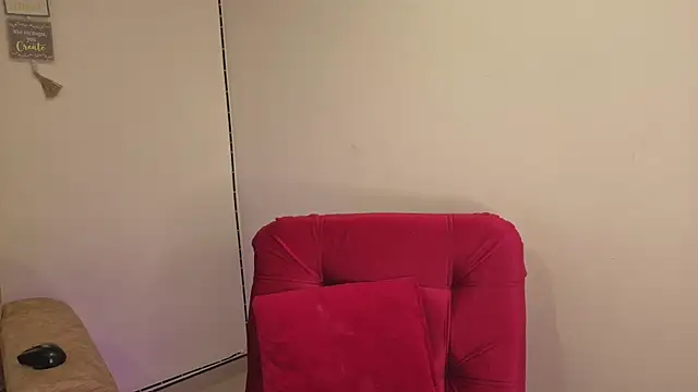 Catherine     online show from 11-13-25, 02:10