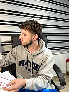 noah red online show from 10-22-25, 11:59