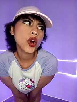 Eva Feller69 online show from 10-28-25, 11:40