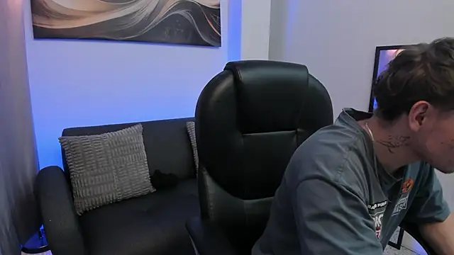 Leoo Miller online show from 02-01-26, 04:33