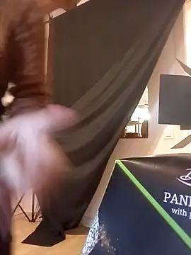 MissHazelnut online show from 12-05-25, 02:25