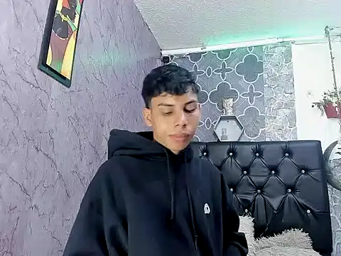 sexyboys cutex18 online show from 03-18-26, 11:30