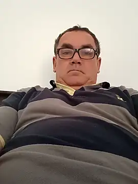 Snapshot of Alfred_00000 chatting on 12-15-25, 04:55 Alfred 00000 online show from 12-15-25, 04:55