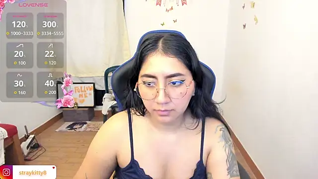 LoveLyy- online show from 03-28-26, 04:28