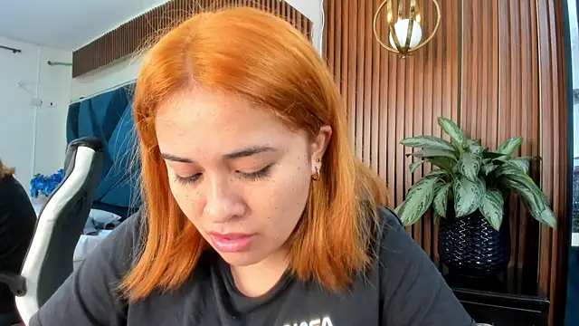 KarinaSanchezz online show from 10-13-25, 12:32