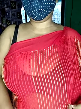 Snapshot of Shiyalsen chatting on 10-26-25, 12:27 Shiyalsen online show from 10-26-25, 12:27