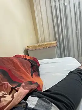 genckaan00 online show from 10-10-25, 06:07