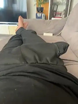 genckaan00 online show from 10-19-25, 05:19