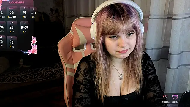 KristiBloom online show from 03-27-26, 02:06