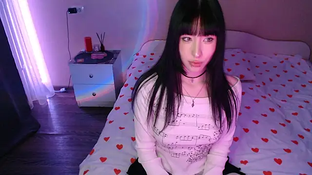 Snapshot of NaemiiBlush chatting on 11-23-25, 04:18 NaemiiBlush online show from 11-23-25, 04:18