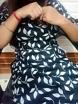 Snapshot of Cyra678 chatting on 10-06-25, 05:16 Cyra678 online show from 10-06-25, 05:16