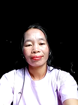 Snapshot of chieu_xinh chatting on 10-17-25, 12:47 chieu xinh online show from 10-17-25, 12:47