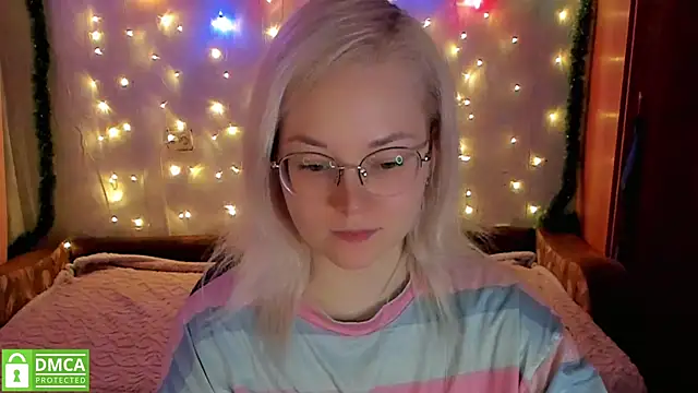 HoneyDazzle online show from 11-27-25, 08:11