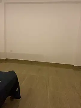 Monica  Bellucci   online show from 11-28-25, 01:47