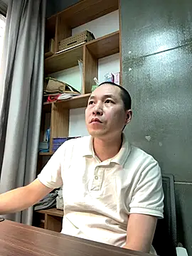 yichengm online show from 10-20-25, 08:04