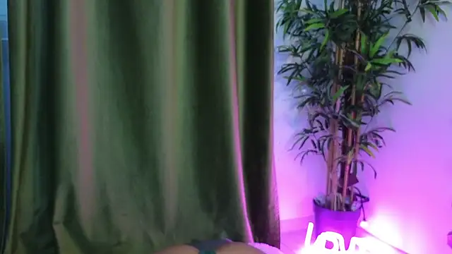 Ashley luxx online show from 01-17-26, 06:18