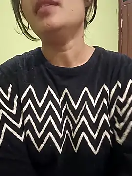 Snapshot of Beautiful_Eye chatting on 12-18-25, 01:06 Beautiful Eye online show from 12-18-25, 01:06