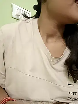 Snapshot of Beautiful_Eye chatting on 01-05-26, 06:44 Beautiful Eye online show from 01-05-26, 06:44