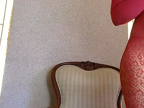 NiaAmour online show from 02-06-26, 06:51