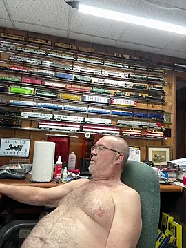 Jcaspen online show from 04-01-26, 01:41