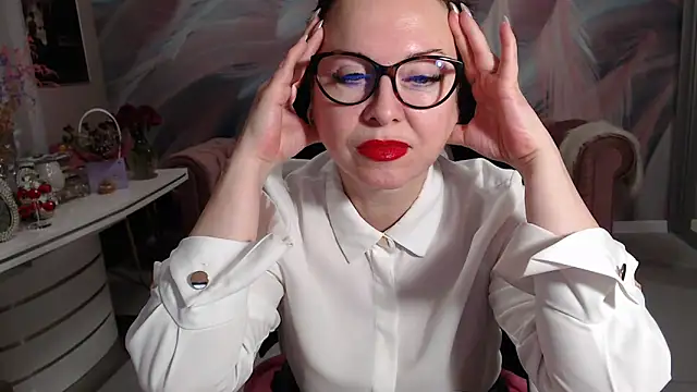 Snapshot of Arisa5000 chatting on 02-27-25, 03:48 Arisa5000 online show from 02-27-25, 03:48