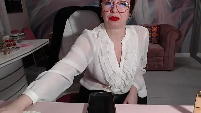 Snapshot of Arisa5000 chatting on 03-06-25, 04:17 Arisa5000 online show from 03-06-25, 04:17