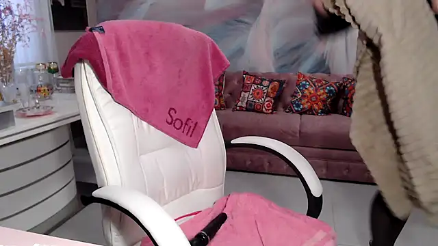 Snapshot of Arisa5000 chatting on 11-08-25, 07:41 Arisa5000 online show from 11-08-25, 07:41