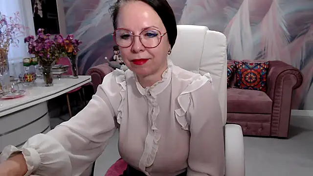 Snapshot of Arisa5000 chatting on 11-18-25, 07:13 Arisa5000 online show from 11-18-25, 07:13