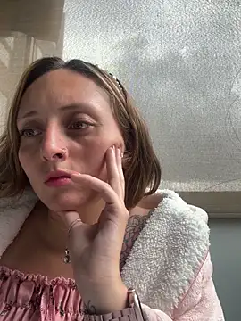 Snapshot of Mia_dca chatting on 11-05-25, 08:53 Mia dca online show from 11-05-25, 08:53