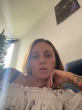 Snapshot of Mia_dca chatting on 12-18-25, 07:31 Mia dca online show from 12-18-25, 07:31