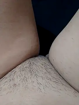 Snapshot of lina_ae chatting on 10-15-25, 10:10 lina ae online show from 10-15-25, 10:10