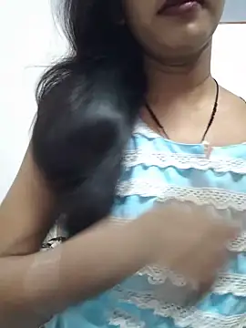 Snapshot of anjali2351 chatting on 06-12-26, 11:57 anjali2351 online show from 06-12-26, 11:57