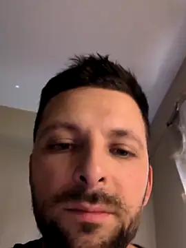 Snapshot of felipelon07 chatting on 10-25-25, 08:36 felipelon07 online show from 10-25-25, 08:36