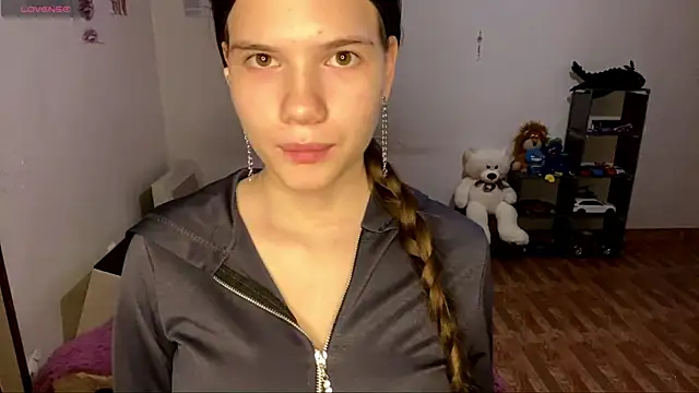 AlmetaBradicich online show from 11-11-25, 04:29