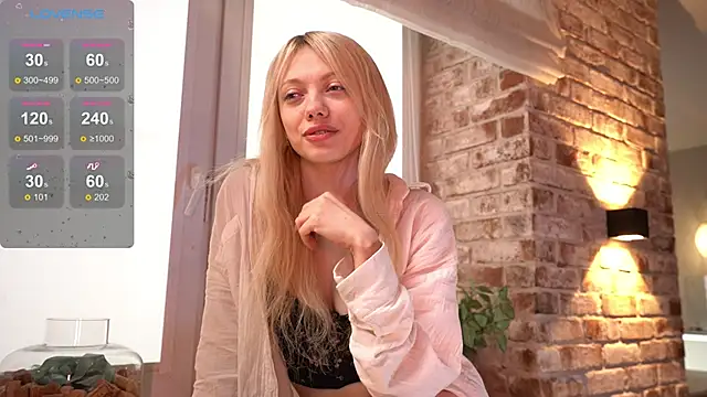 Snapshot of _favdream chatting on 11-19-25, 08:25 favdream online show from 11-19-25, 08:25