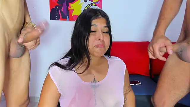 Snapshot of Lindaprincedemon chatting on 11-12-25, 12:44 Lindaprincedemon online show from 11-12-25, 12:44