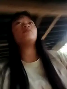 Snapshot of TrangNemo chatting on 10-08-25, 11:35 TrangNemo online show from 10-08-25, 11:35