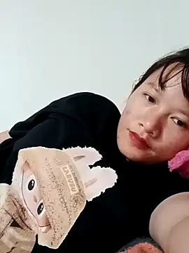 Snapshot of TrangNemo chatting on 10-09-25, 11:41 TrangNemo online show from 10-09-25, 11:41